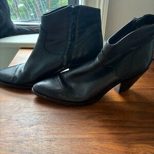 Frye Black Leather Pointed Toe Ankle Boots - Size 10M